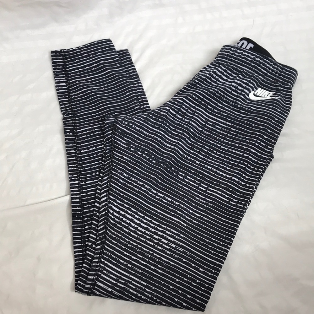 Nike leggings